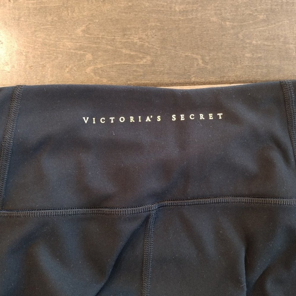 VICTORIA'S SECRET black High Rise Leggings w/ Phone side pocket, M - Picture 7 of 9